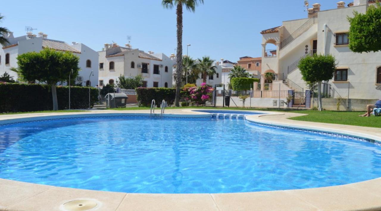 Villamartin, Lovely 2 Bed House, Short Walk To The Plaza. Orihuela Esterno foto