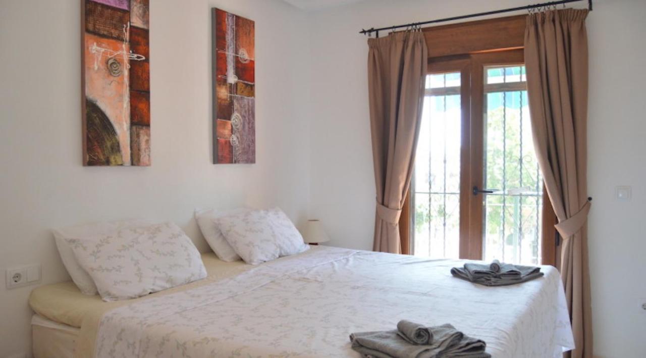 Villamartin, Lovely 2 Bed House, Short Walk To The Plaza. Orihuela Esterno foto
