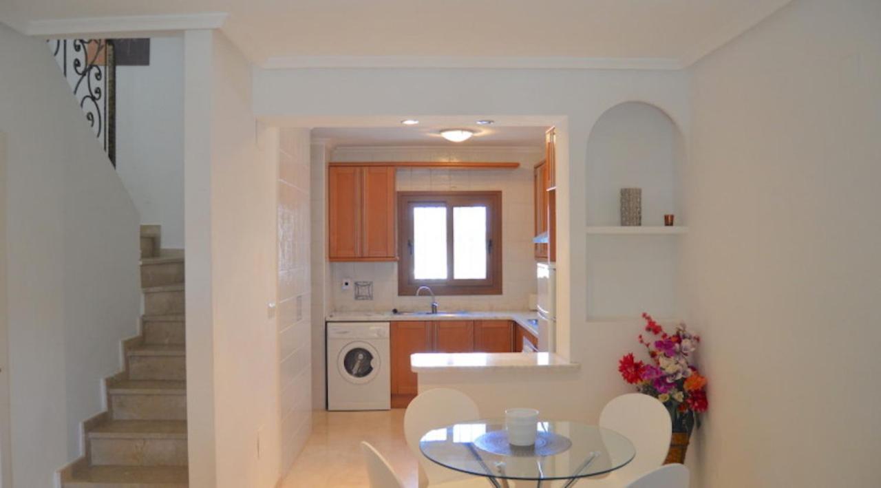 Villamartin, Lovely 2 Bed House, Short Walk To The Plaza. Orihuela Esterno foto