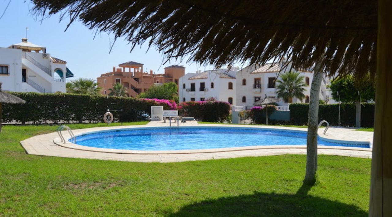 Villamartin, Lovely 2 Bed House, Short Walk To The Plaza. Orihuela Esterno foto