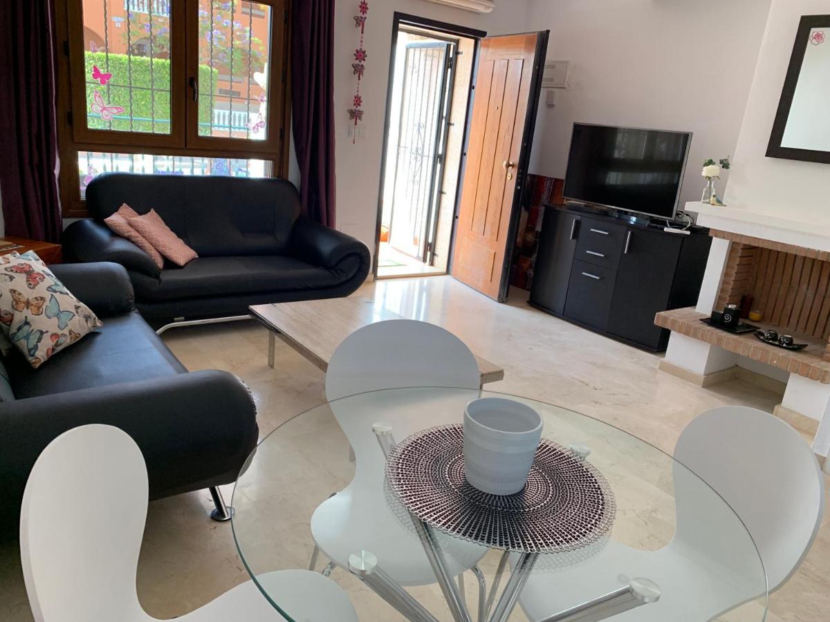 Villamartin, Lovely 2 Bed House, Short Walk To The Plaza. Orihuela Esterno foto